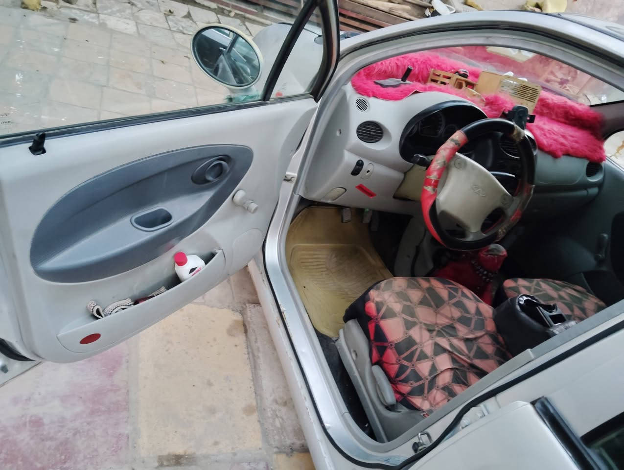 السلام عليكم كيو كيو كير عادي رقم بابل بسمي سنويه ساقطه
للبيع بسعر 25مكان الحمزه الغربي 
السياره مكفوله من كير ومكينه خير من الله 
كشره بل واقع أحله من الصور بيه خياسات موضحات بل صور شي 
بسيط تراي وين ما يعجبك كهربائيات كله شغاله تبريد شغال 
رجائن المو شراي لا يتصل ***********
