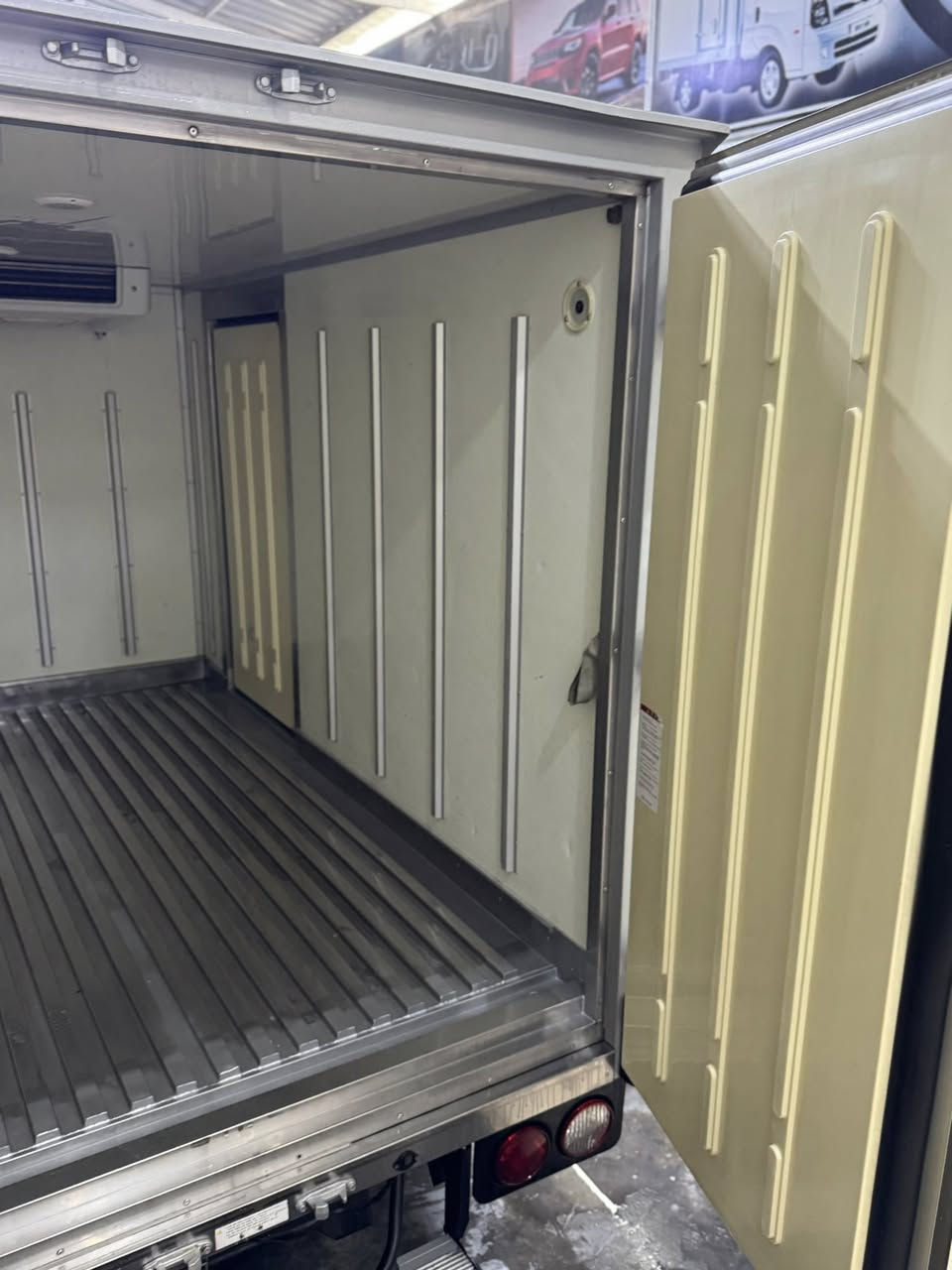 سلام عليكم كيا براد ٢٠١٩ رقم بغداد كفاله عامه دبل كنمبريسر فول مواصفات ٣ حلقات عنوان بغداد للاستفسار (***********)
