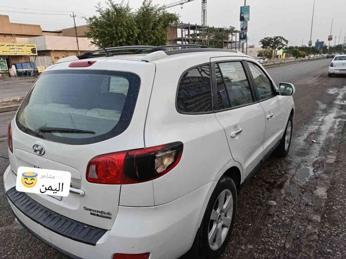 للبيع هونداي سنتافي 2009 ((ادوات ادوات❗))
وارد خليجي مكفوله من الكص والضربه 
السيارة داخله سياحه 
فول موصفات 
فتحت سقف 
تبريد 3 قطع 
سبعه راكب 
داخل بيجي 
4x4 فور ويل 
سته سلندر  بانزين 
السعر 53 
لاستفسار ***********
