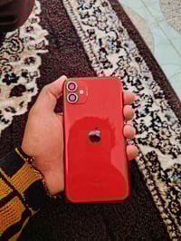 ايفون • شاشة مكسورة • شغال عادي