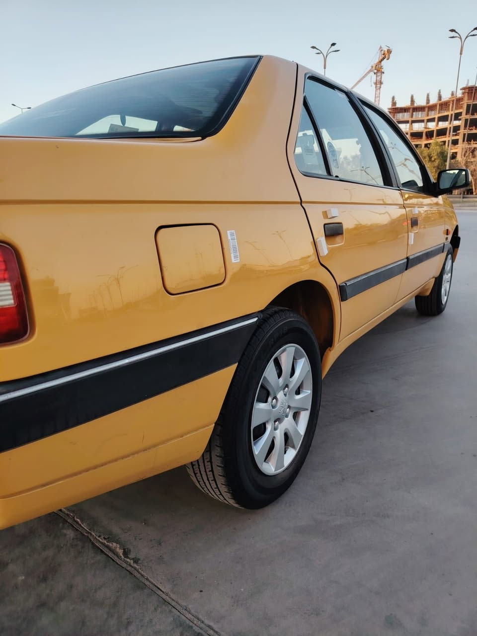 سلام عليكم للبيع بيجو الميس موديل ٢٠١٦ ماشيه ١٣٠ كيرمحرك جدد صدرمامي خلفي جديد تخم تاير جديد تبريد ثلج تتفئه شغاله رقم نكليزي مصفره هيئه وغرامه شرط التحويل سياره لأضربه ولا تبديل صبغ شي بصيط جدا اثر بارد كهربائي كلها شغاله سعر ٤٩ وبيها مجال الشراي ‭٠٧٧٦ ٠٨٣ ٠٩٩٠‬ مكاي بغداد
