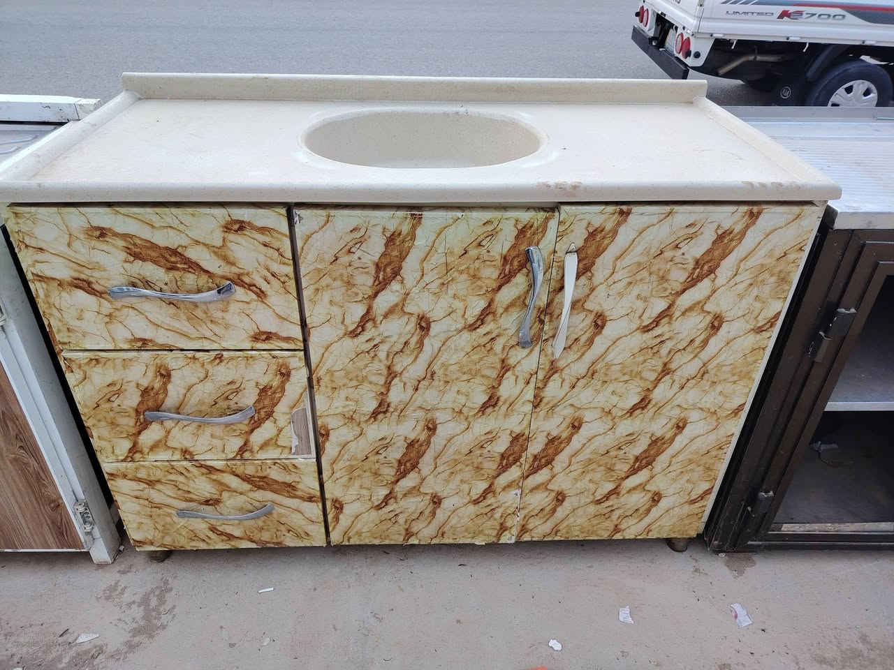 غراض مستخدم للبيع الاستفسار عل رقم 📱 ***********
