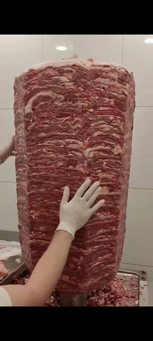 شيف شاورمه شرط التيست
‏‪***********‬‏
شيف شاورمه شرط التيست
