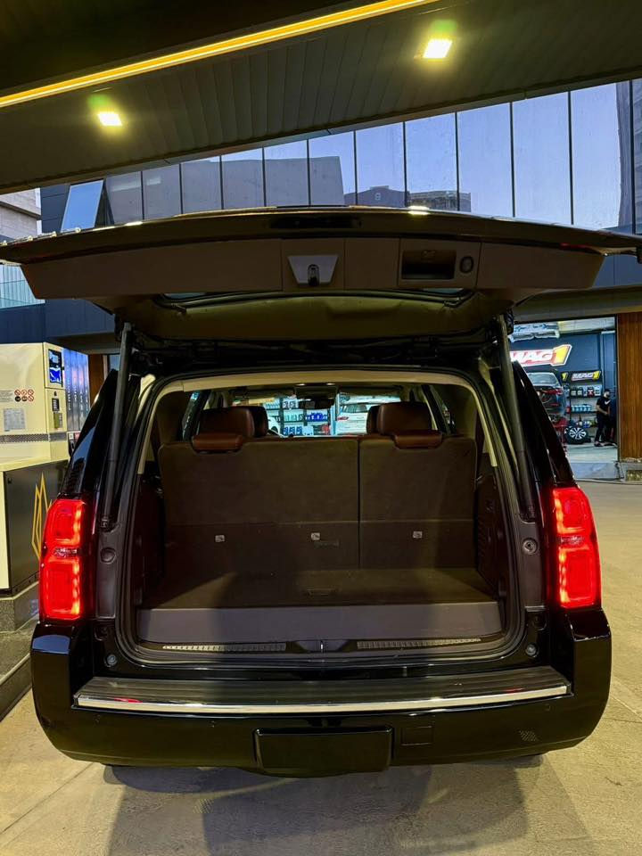 سلام عليكم تاهوو 2015 LTZ  فول مواصفات تجي
فتحه 
بصمه 
كشنات تدفئه تبريد 
رادار مري وجانبي 
حساسات خلفيه 
رقم سليمانيه الجديد هزه جديد سنويه جديده تظليل مرور بيها موافقه رسميه 
ماشيه 140 km 
باسمي تحويل مباشر او وكاله عامه 
السعر 330 $ 
السونار مرفق مع الصور 
***********
مكانها بغداد الكرخ
