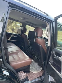 لاندكروز    VXS.                2021  فول اعلى مواصفات رقم بغداد باسمي...