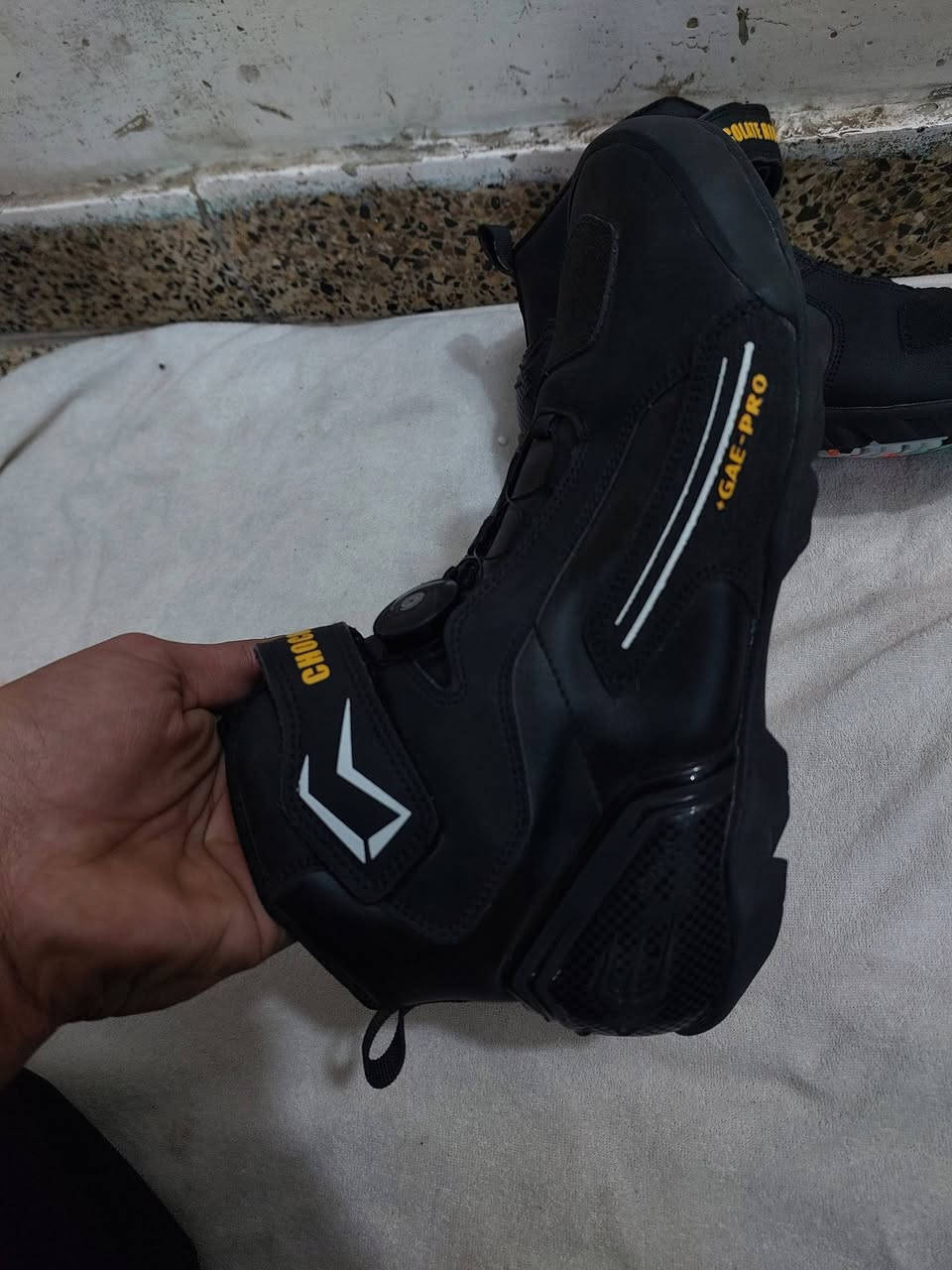 سيفتي دراجات شي راقي جديد ماملبوس قياس 40 سعر 25 الف توصيل موجود


**إذا كنت صاحب هذا الإعلان وتريد حذفه لأي سبب، رجاءا أرسل رسالة إلى الدعم الفني**