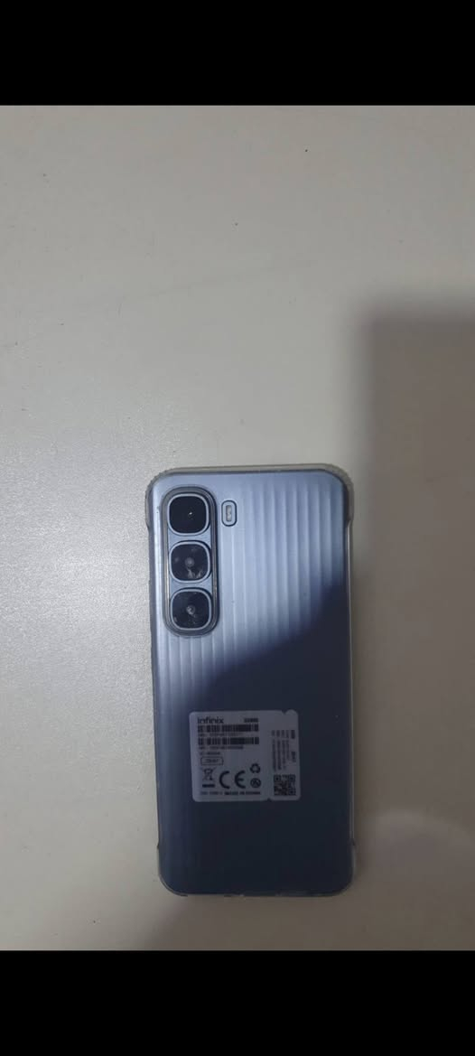 Infinx hot60 pro plas ذاكرته256 العشوائية 16 جهاز كلش نظيف مستخدم شهر فقط السعر ب310 وبيه مجال قليل للاستفسار واتساب ***********
