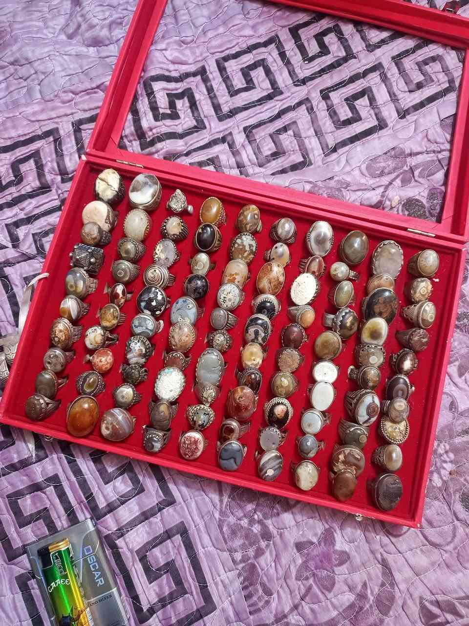 طبله محابس فضه للبيع الستفسار علا الرقم ما متواجد على الفيس
***********
ابيع شلع بكاني بغداد 
مدينه الصدر
