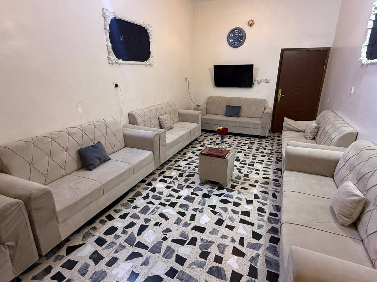 كلف بنشر تخم سعره 300
المكان بغداد منطقة الصابيات قرب جسر الدوار


**إذا كنت صاحب هذا الإعلان وتريد حذفه لأي سبب، رجاءا أرسل رسالة إلى الدعم الفني**