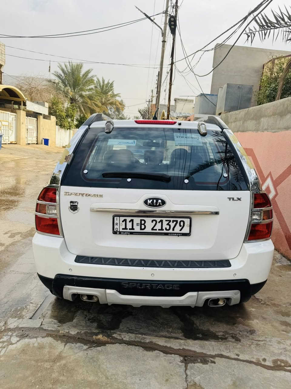 السلام عليكم. للبيع كيا سبورتج 2009 TLX فول بغداد دولي هزه وسنويه جديده مكفوله من الصبغ والتبديل بيه فقط بارد بسيط بالباب الي خلف باب الصدر والباقي مكفول والسونار مرفق بالمنشور فتحهة سقف جلد بلاد مري شفط تبريد شاشه هيتر كشن حساس خلفي ويل 17 تحكم ستيرن جهتين السياره كلش نظيفه ماشيه 180 مكينه كير صدر تبريد تخم تاير كله جديد السعر 125 مكان السياره بعقوبه للتواصل***********
