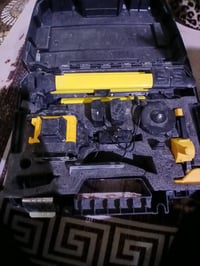 ليزر 16خط • بطاريتين • كل القطع موجودة