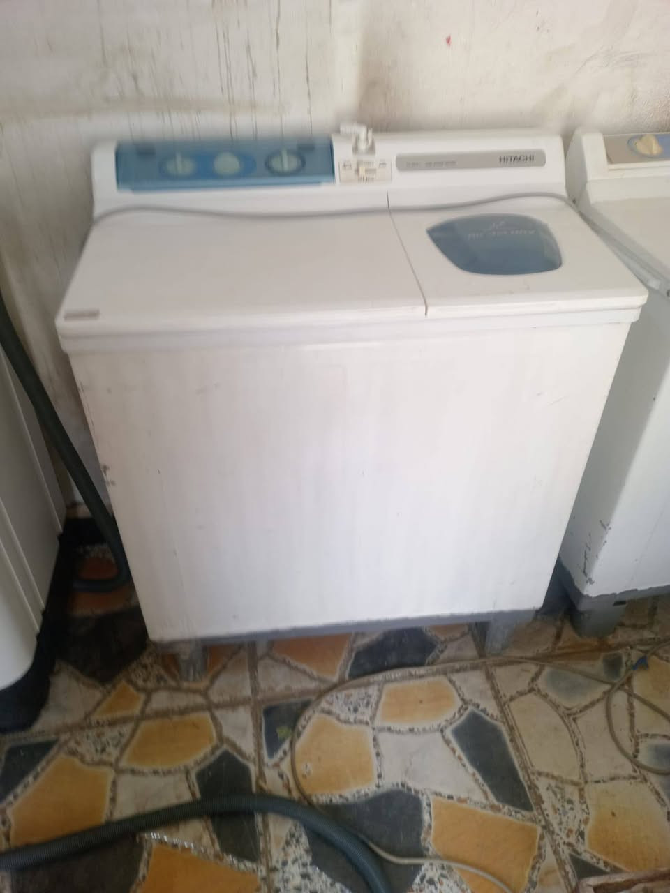 غسالات نضيفات للبيع شرط الشغل وتنشيف العنوان العماره الدبيسات ***********
