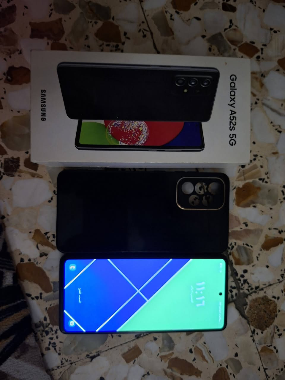 A52s للبيع جهاز نضيف مامصلح شغال مكاني بغداد ***********
