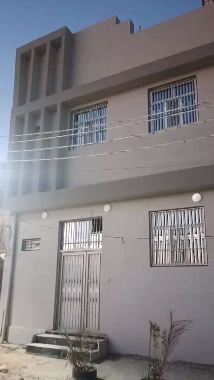 بيت للبيع 40متر طابقين الواجهه 8 بناء جديد حي الوفاء ع قوس الهنديه 
للاستفسار مكتب الجابري
‏‪***********‬‏
