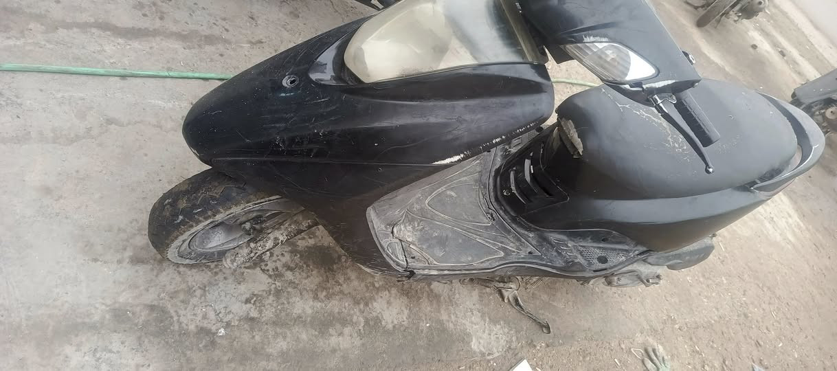 بريز لبيع سعر350وبيه مجال مكان بغداد البلديات ***********
