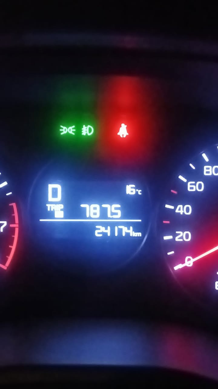 سلام عليكم للبيع فقط
كيا بيكانتو خليجي 

موديل 2023 

كفاله عامه من كلشي بحالة الزيرو

رقم بغداد 

مواصفات عاديه 

ماشيه 24 الف كيلو متر حقيقي 

سياره كلش جديده ونظيفه 

مكانها بغداد سيديه 

السعر 120 ورقه مجال كلش بسيط 

للاتصال ***********
