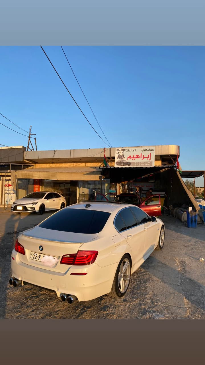 حجمي 530i هه مو شتي نوييه و به نا وي خؤمه ٤ پارچه ي بؤياغه بيشو بشتي كه پسه كامل كراوه ته m سوكانيشي گؤراوه شاشه گه وره يه سلايت كوشينه كانيشي m گيرو مه كينه و كاره بايي به شه رته موديلي ٢٠١٠ سحري ١٥٠ له هه وليرم ***********_*********** أربيل, العراق
