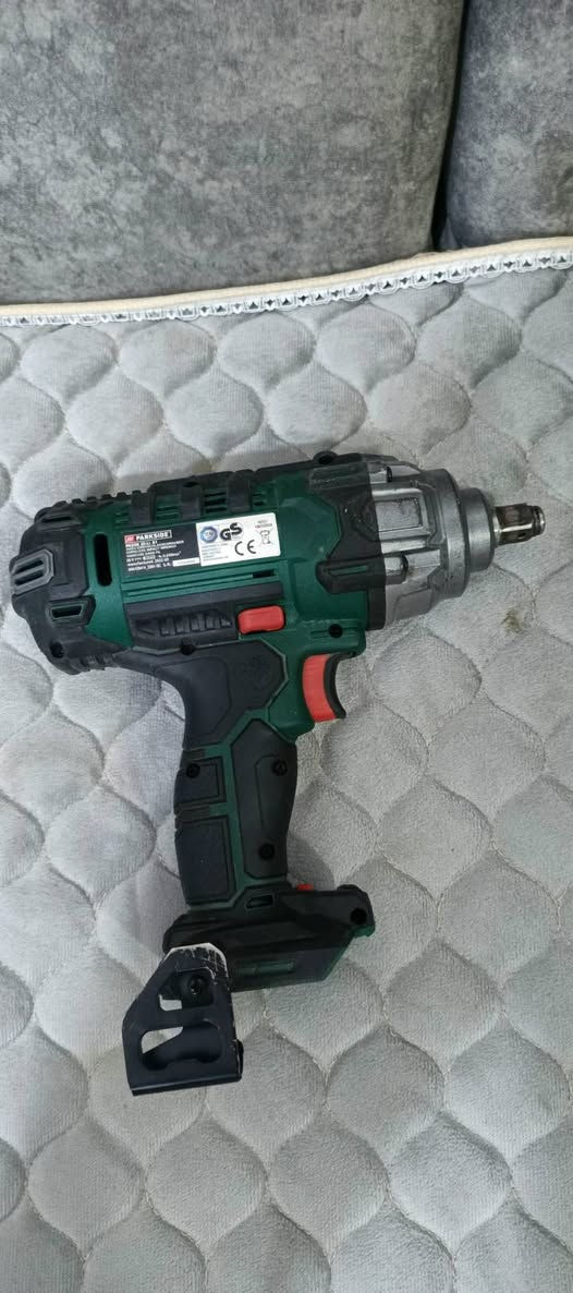 السلام عليكم دريل لقم شغال كامل على الفحص بدون ملحقات السعر ٣٥ الف


**إذا كنت صاحب هذا الإعلان وتريد حذفه لأي سبب، رجاءا أرسل رسالة إلى الدعم الفني**