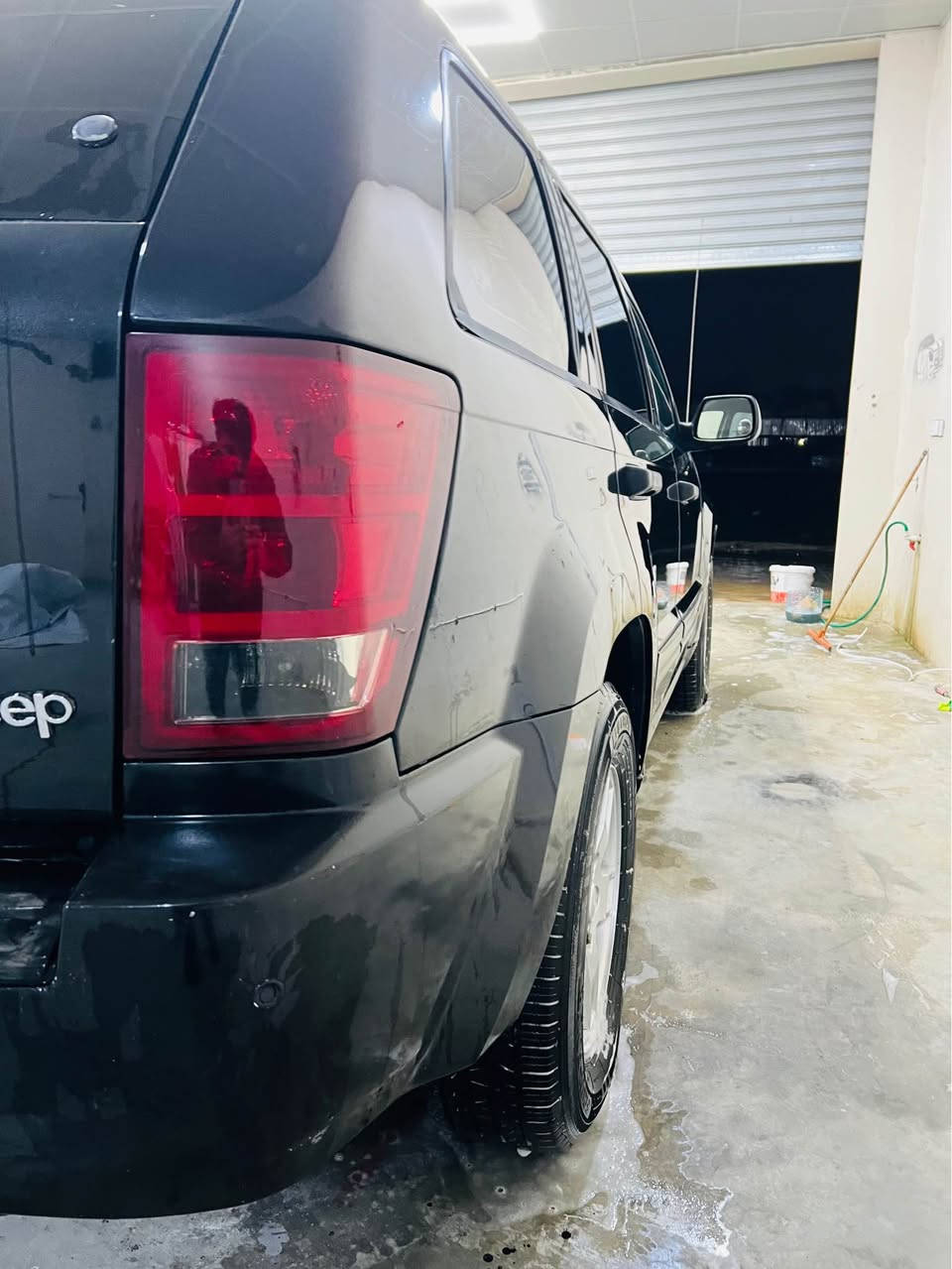 جێب لاریدۆ*********** مۆدێل 2005    سعرى٩٠گه لاو مه عامه له يه كه م 
مواسەفات تەعديل سورعه 
سوکان ڤۆلیوم جوارجام کارەبا شاشە ئایپات کامیرە کوشن کارە با دەبل گێر دەبل ئەکسل مەکینە و گێری بەشەرت v6جوارتايه ويلى سفرى له ژێردایە پەردە ی دواوە بۆیاخ تە نک بۆیاخ یە ک پارپارجە وپە لە یەک کالبونە وەی نیە السليمانية, العراق
