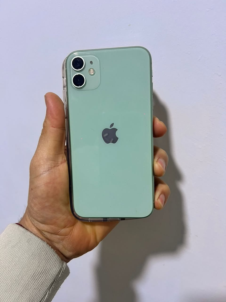 ايفون 11
جهاز بلادي وتر نظيف جدا ذاكره 64 بطاريه 70 بدون صرف جهاز بي هاي الشخوط بالشاشه السعر 210 الف ***********
