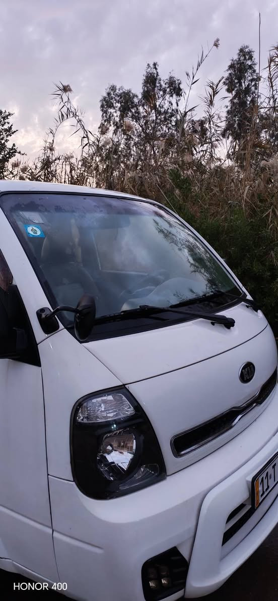 السلام عليكم
للبيع كيا بنكو مسكر ٣٠٠٠ اوتوماتيك موديل ١٨ مكفوله كفاله عامه من الكص و التبديل  رقم بغداد انكليزي سنويه جديده بسمي تحويل ثاني يوم ماشيه ١٧٤ الف و السونار مرفق بالمنشور  سياره حلوه و خير من الله السعر ١٤٠ و بيه مجال مكانه بغداد المدائن
***********
