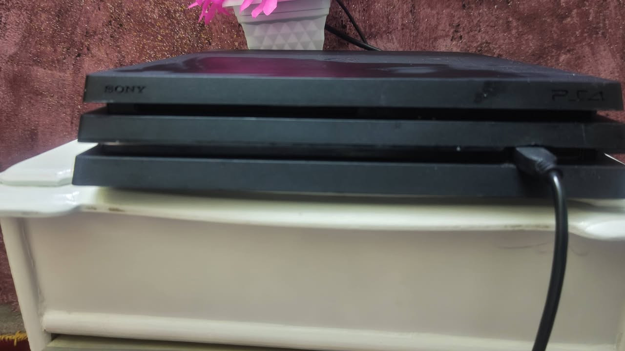 جهاز بلايستيشن 4 برو للبيع
الجهاز مهكر قرص نظام 12.50

يشغل العاب بدقة 4k

الجهاز مكفول ما مفتوح يجي ويا جوستكين واحد اصلي والثاني تجاري 

ويا افلاش تنقل العاب من الموبايل للبلي 

سعره 250 الف وبي مجال حك الجية 
مكاني سيطرة ام عباسيات النجف


**إذا كنت صاحب هذا الإعلان وتريد حذفه لأي سبب، رجاءا أرسل رسالة إلى الدعم الفني**