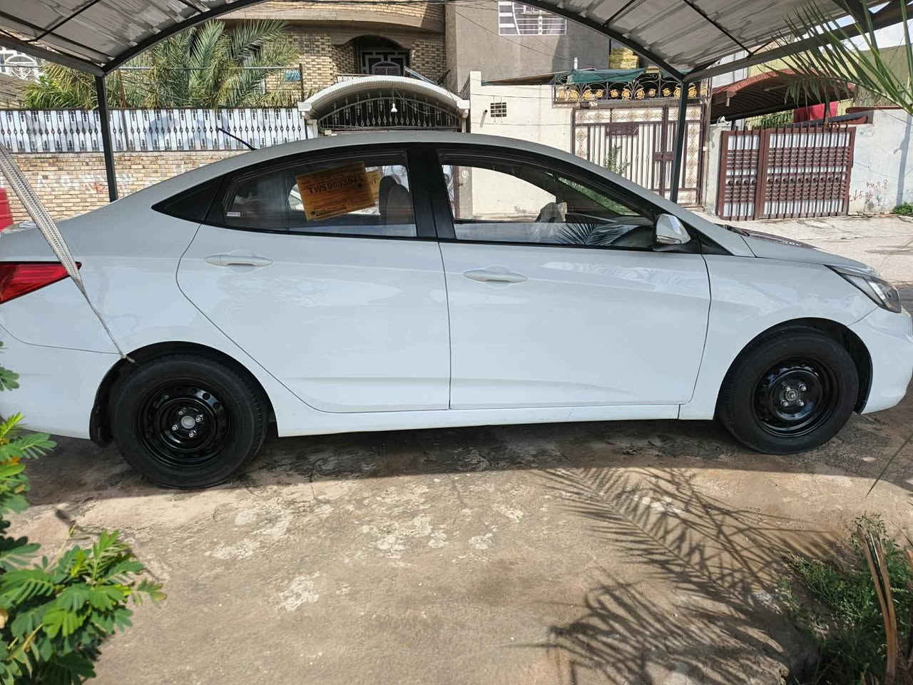 السلام عليكم
ملاحظة راعيه يريد مداور

اكسنت ١٦ للبيع رقم بغداد سنويه لل٢٩
بيه بارد بسيط بالجاملغ الايمن 
و بالباب الجهة الثانيه
كير مكينه ع الشرط
التبريد كمبريسر جديد فقط ربط 
للاستفسار الاتصال*********** النجف, العراق
