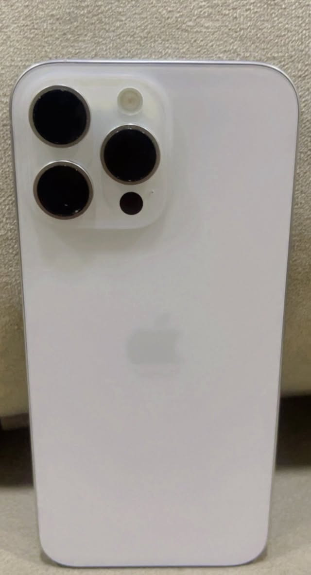 للبيع فقط
iPhone 16 pro max

الجهاز ماداخل صيانه ولا مبدل بي شي 

وتحب اي محل تفحص الجهاز 

لزكة ضد الكسر  للشاشه بي  

ذاكره 256 

اصلي M

eSIM 

موضح كلشي با الصور  

بطارية 95

المكان بغداد مامتوفر توصيل 

تواصل خاص


**إذا كنت صاحب هذا الإعلان وتريد حذفه لأي سبب، رجاءا أرسل رسالة إلى الدعم الفني**