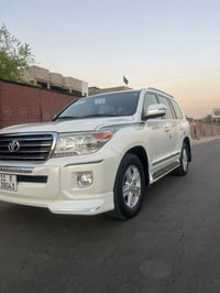 لاندكروز 2014 رقم بغداد سياره مكفوله كفاله عامه السعر 35  العنوان بغدا...