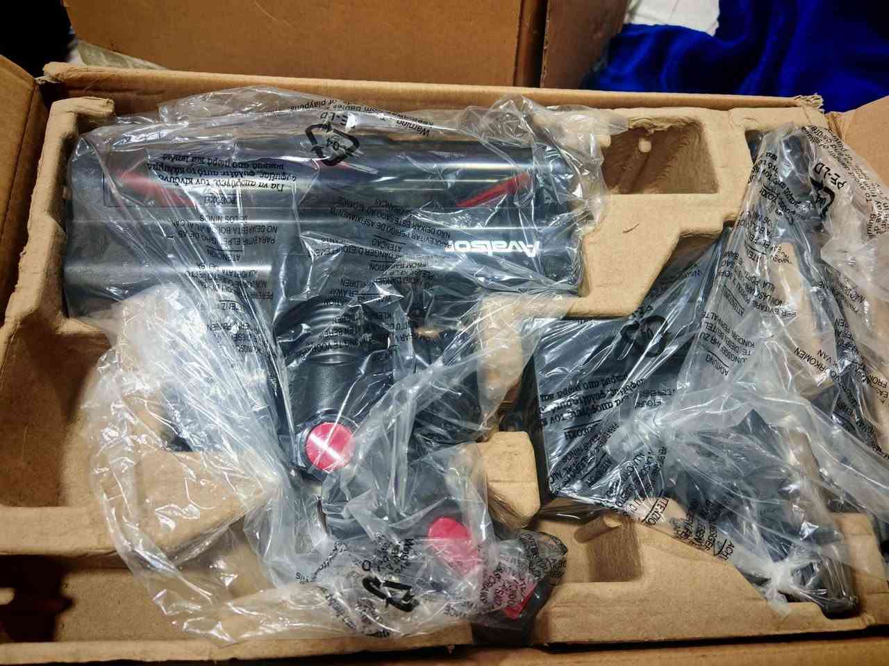 السلام عليكم
مكنسة شحن
جديدة ما مستخدمة
اجتي من الشركة بدون بطارية حتى مكان الها ماكو كون تجيب الها بطارية باقي الملحقات كاملة
سعر 35 بغداد, العراق


**إذا كنت صاحب هذا الإعلان وتريد حذفه لأي سبب، رجاءا أرسل رسالة إلى الدعم الفني**