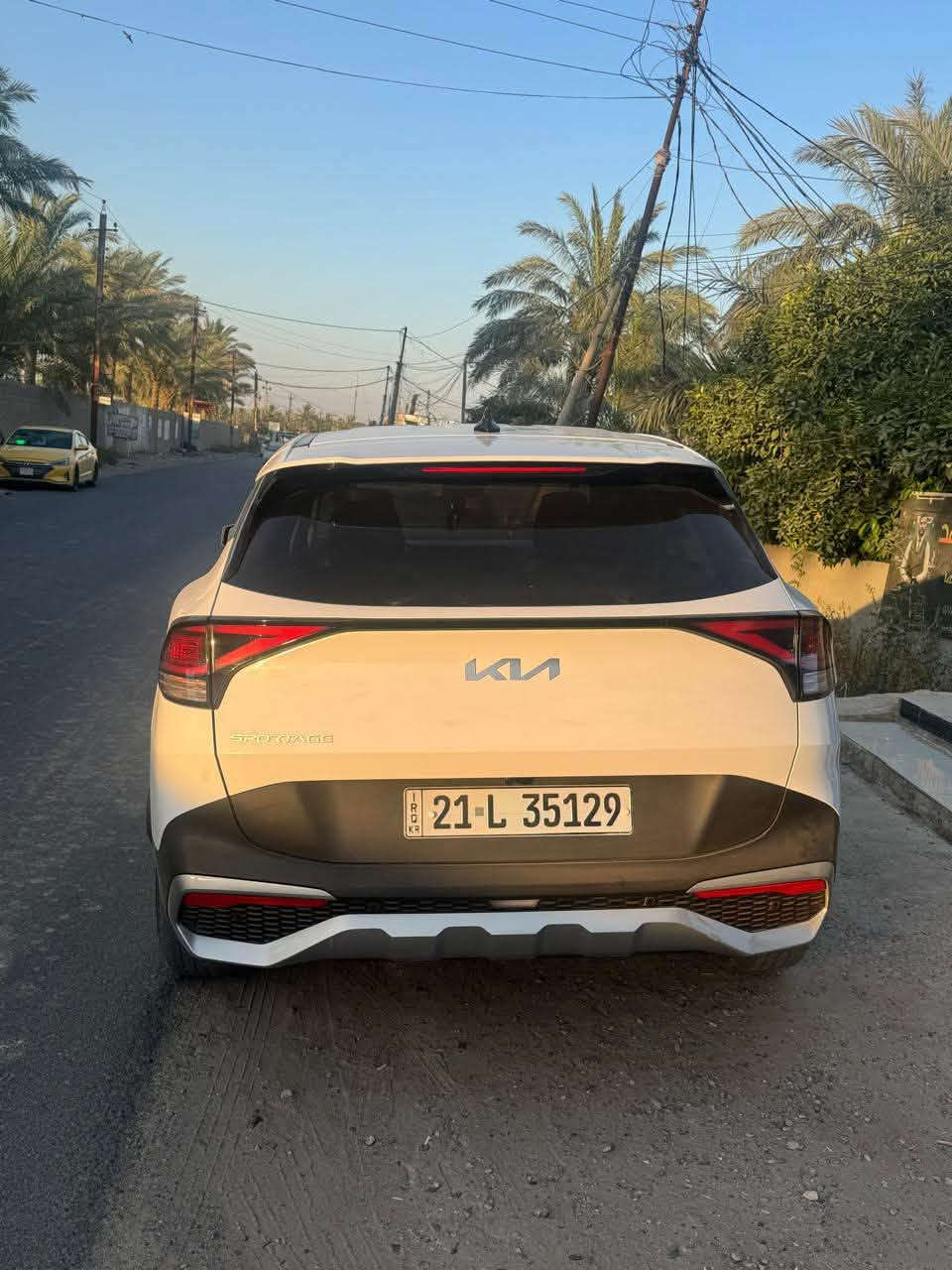 للبيع ...
كيا سبورتج موديل 23 

وارد امريكي

السياره نص فول يعني بدون فتحه وبدون مري شفط  اما الباقي فول 

السياره ماشيه 63 الف كيلو 

سياره مال جناي متصرف عليها ربع  جاهزه مجهزه  

 السعر #180

للاستفسار اكثر الاتصال على الارقام التاليه  

 *********** 

          او 

‭0771 420 4051‬
