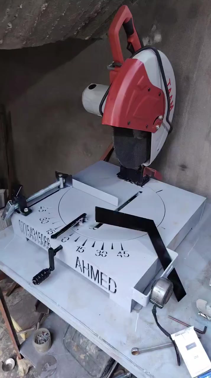 يالله قاعده كتر متحركه السعر 110 معه التوصيل ويتوفر كترات حسب ختيارك والكتر جمله ويدللون ***********
