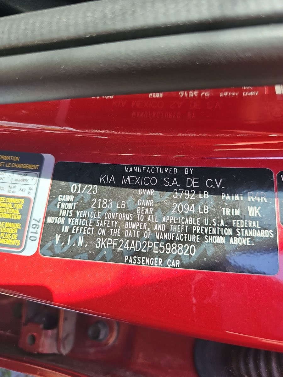 فورتي 23 امريكي رقم بغداد رقم وسنوية جدد 

لون ليموني حادث موضح بل صور بدون تبديل ليبل واحد 

ماشيه 23 ميل منضومة غاز 

السعر 150$ قابل للتفاوض ... 

المواصفات 

فول تحكم ستيرن

شاشه 

رادار 

كامره 
مود درايف 

مانع انزلاق

نقطه عمياء

توقف ذاتي 

مكاني  بغداد الجديده 

الرقم ***********

متوفر خاص
