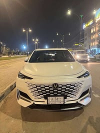 يوني كي • ٢٠٢٤ • دفع رباعي