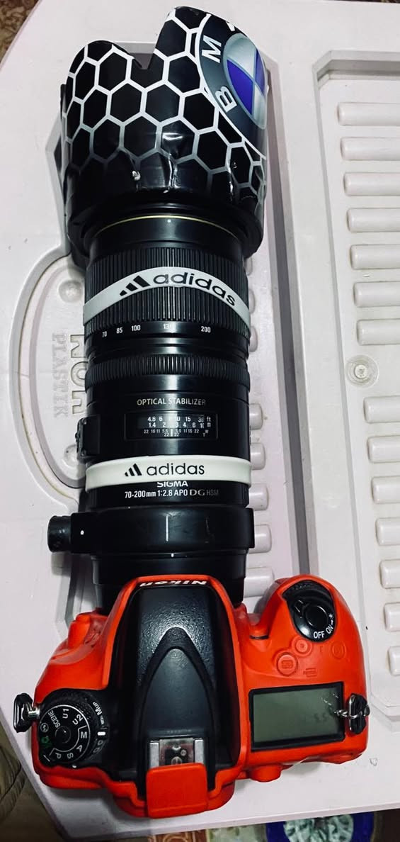 للبيع كامره نيكون 610 نضافه فول مع عدسه سگما 70-200 فتحه 2.8مكاني بابل السعر مليون و100


**إذا كنت صاحب هذا الإعلان وتريد حذفه لأي سبب، رجاءا أرسل رسالة إلى الدعم الفني**