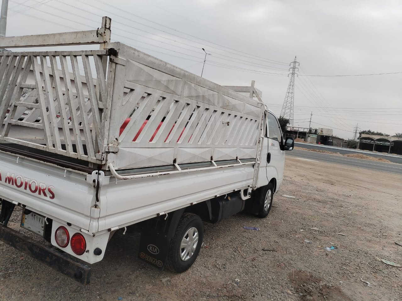 السلام عليكم
كيه حمل للبيع موديل 2017 مكفوله كفالة عامه سياره جديده بمعنى الكلمه ماشيه 230
كير محرك شاصي مكفول كهربائيات كلها شغاله
تدفئه تبريد ثلج❄️
تخم تايرات حداديه جديده
رقم بغداد سنويه مجدده لل 27 مشروع وطني
العنوان بابل كفل
للاتصال ***********
