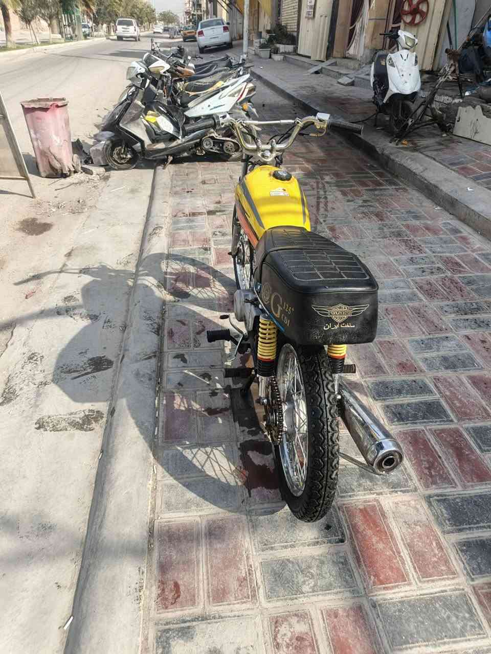 من رخصة الادمن للبيع موديل ٢٠١٦ ارشا اوراق اصولي مكينه مفتوحه مره وحده تجفيد جديد السعر ٣٥٠ او بيه مجال بسيط ***********
