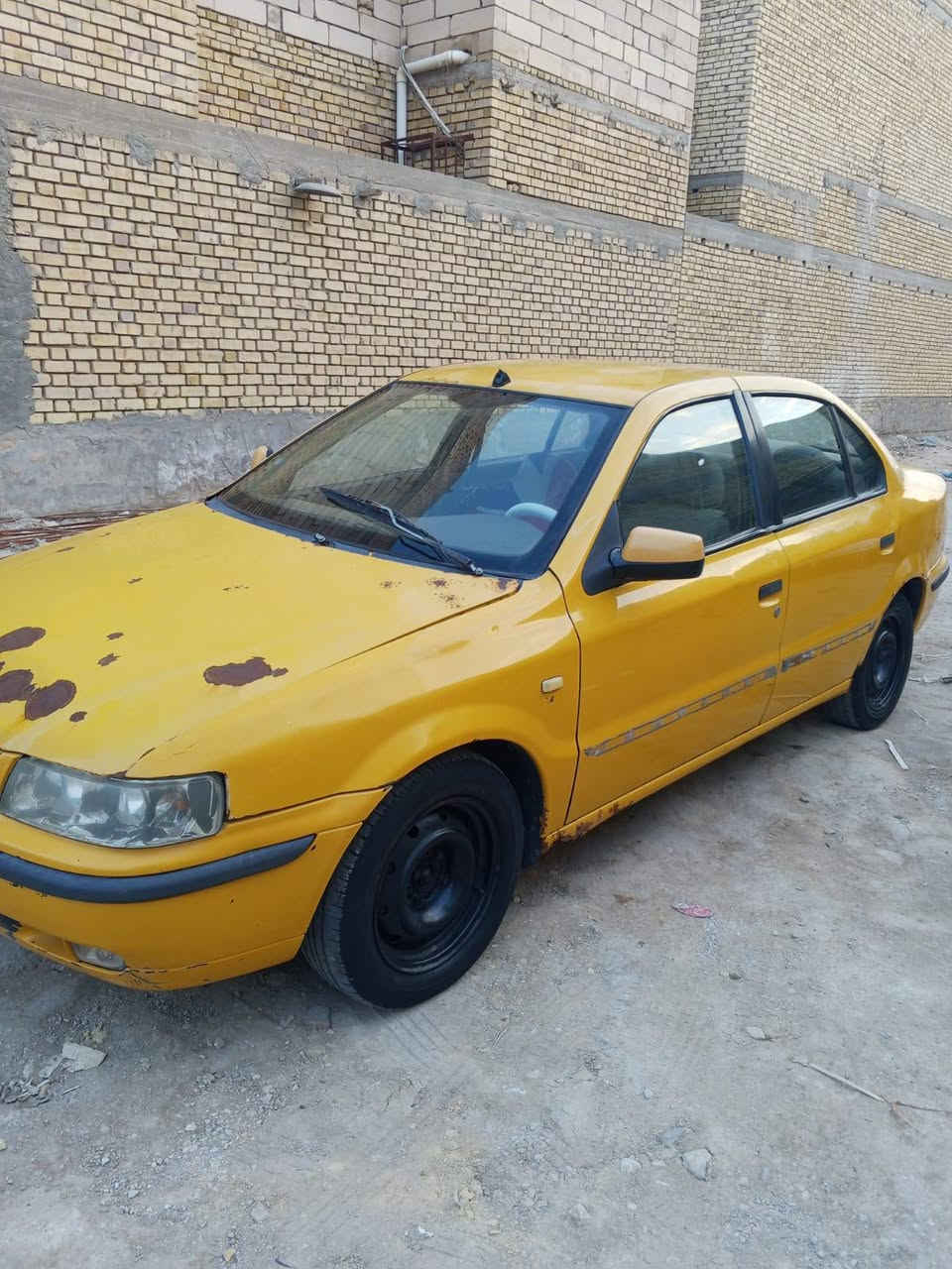 سمند موديل 11 البيع مكينه وكير وكهربائية كفاله نقص السياره بس حداديه راعيه ما ندله جنسيته وبطاقت السكن عندي بس ما ندله رقمه ذي قار مكان السياره ناصريه مركز ***********
