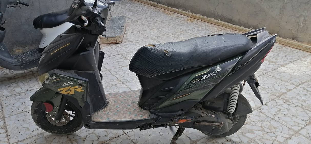 زت ار مديل ١٩ مكينه ناعمه للبيع بل ٦٠٠ سماوه شراي يتصل هاذا طين مو صبغ بيها
***********
