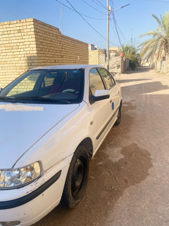 سلام عليكم سمند للبيع موديل٢٠١١ ناطق مسجلة ١٠ السنوية
بأسمي رقم ديوانية مشروع وطني 
 مكينة خير من الله بيه فقط عينة وصينة 
صدر امامي خلفي جديد
كهربائيات كله شغاله
تخم تاير جديد
تبريد ميشتغل كمبريسر 
السياره  جديد
السعر ٣٥ وببة مجال  ورقه وبيه مجال
العنوان الكوفة حي ميسان قرب جوهره العرب 
الهاتف***********
