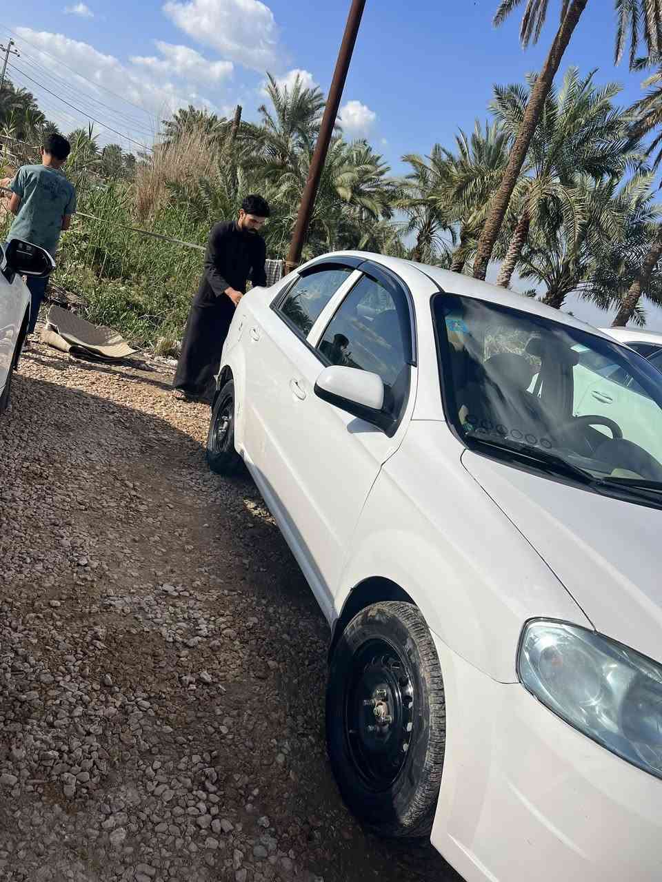 سلام عليكم سياره أفيو مديل 11سنويه ماصاقطه السنويه بسمي بيه بس البنيد صبغ  مامفتوح ***********السعر65بيه مجال
