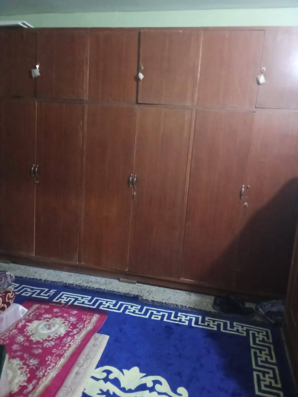 البوفيه ب 75 ألف وبيها مجال للشراي
والكنتور 300 صاج أصلي وبي مجال للشراي يتفضل عل هذا الرقم ***********
