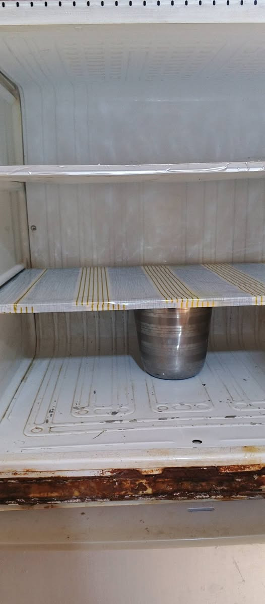 سلام عليكم ثلاجه لبيع مكاني رفاعي سعر 150وبيه مجال رقمي ***********وخاص مفتوح
