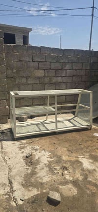 ميز بقلاوة