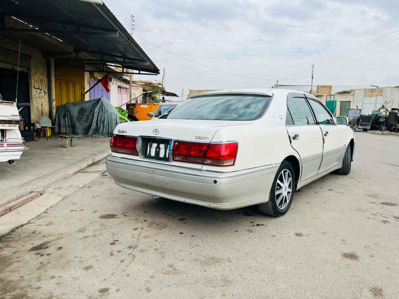 السلام عليكم
ملكه 2003 كص تكم فقط 

محرك ديفور صغير 

محرك كير شرط 

صدر طبه 

ويل نجمه 

تخم تاير جديد 

سياره بعد احلى من الصور 

مكاني بيجي قريه البوطعمه 

الاستفسار اتصل ه‍***********
