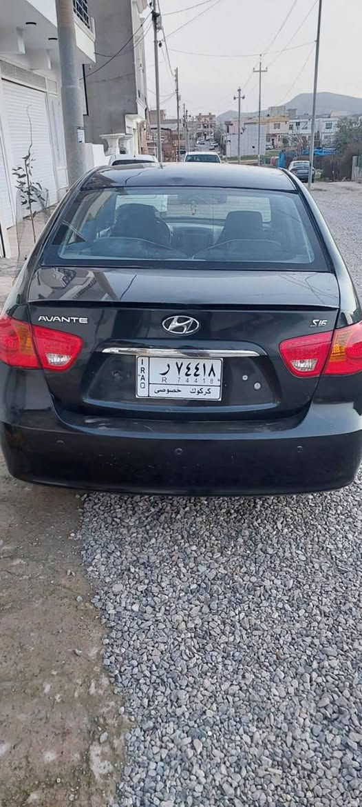 بەناوی خودای بەخشندەی میهرەبان
هۆندای ئاڤانتی بۆ فرۆشتن 
بڕاوەی دوبەی 
مۆدیل 2009
سوکان ڤۆلیوم و تەبرید لەمس
کوشن جڵد و هیتەر و حاسە 
خایس و ڕزیوی قەترە پێوە نیە 
پێش و پشتی کەپسە و هیچ لێدرانی نیە
 برێکی بەستراوە و ئەی بی ئێس بەشەرت
سەیارەکە تابڵێی توندو تۆڵە
گێڕو مەکینەی بەشەرت
مەکینە بچوکی دکشن بەرز
هەیکەلی زۆر جوانەو لوسە 
چوار تایەو ویلی لۆکی لەژێرە
سەقفی  بێ بۆیاغە
بەکورتی و پوختی ماڵی دۆستە 
سعری 46 و معامەلەیەکی برایانە
 شوێن ڕانیە ..
ژ.م. *********** یان ***********
کۆڕەک واتس ئەپی لەسەر 
مەسجیش کراوەیە.. رانية, السليمانية
