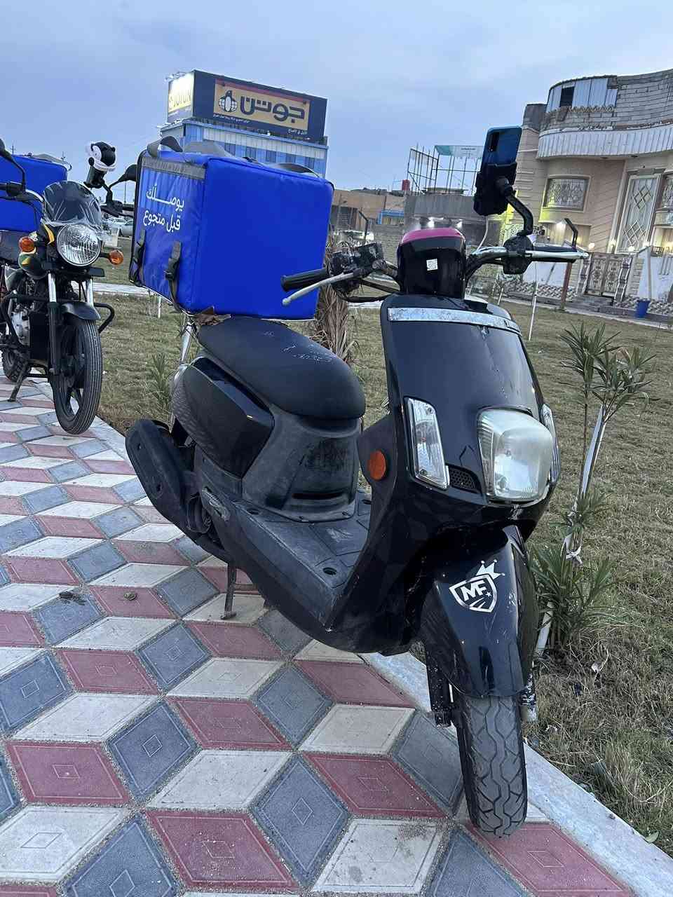 سلام عليكم دراجه بوليسي مسطرة نوزل ما مفتوحه كلشي بلدي نكره سلف كهربائيات شغال كلهه مكان بصره 5 ميل ***********
