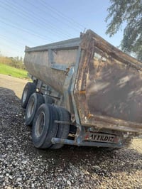 عربانة للبيع. مكاني بغداد السعر 50 ورقة  07803554003