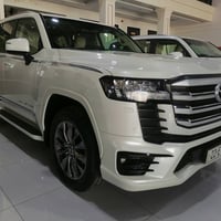 لاندكروزر ليمتد • ٢٠٢٣ • محرك ٤.٦ تنفس طبيعي