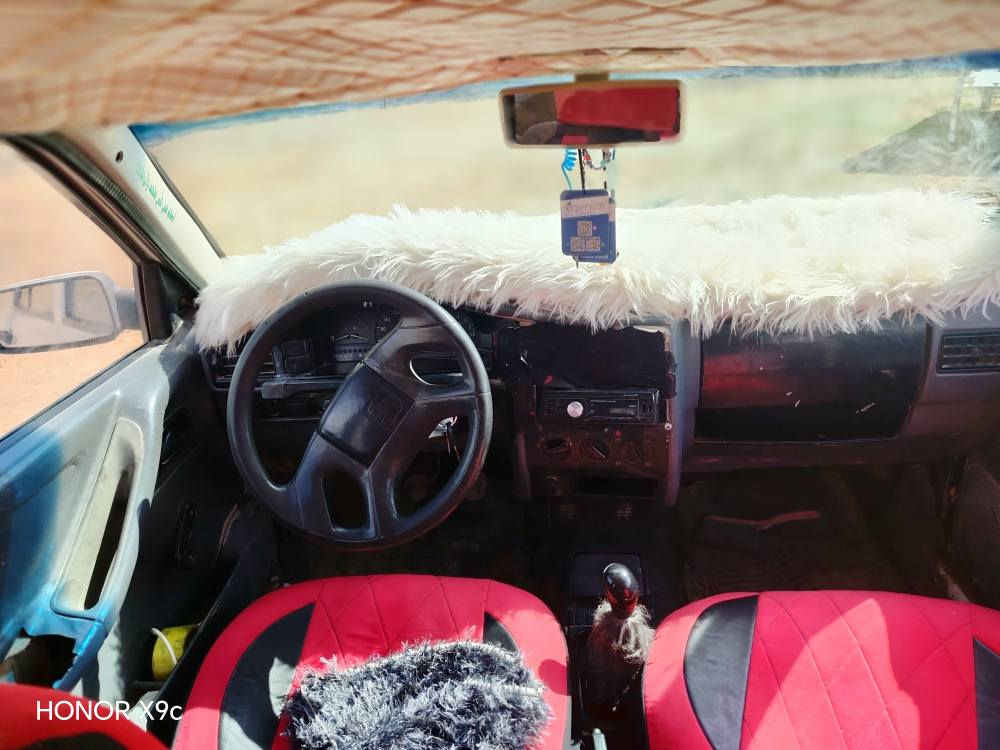 السلام عليكم سياره سيات برازيل موديل93 كير شرط صدر جديد تواير جديد السياره رقم فحص كركوك وراعيه موجود بس اني ابيع حبل حبل السعر 17وقابل للتفاوض رقم *********** وحياكم الحويقة, كركوك
